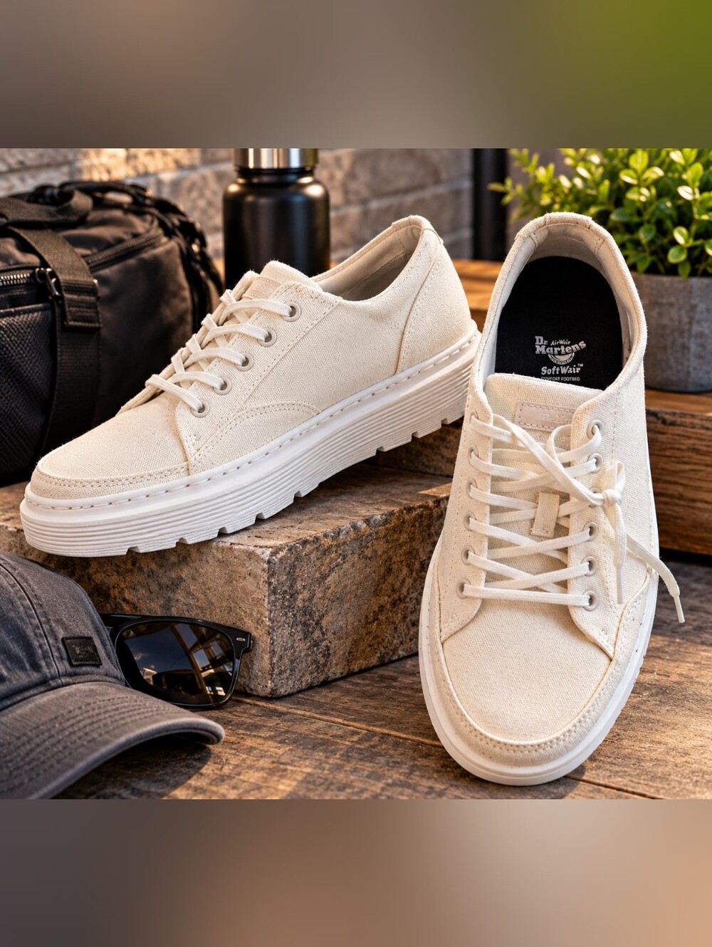 Dr. Martens Brookline 6-Eye Off White Canvas Shoes Men’s 10 NWOB SoftWair